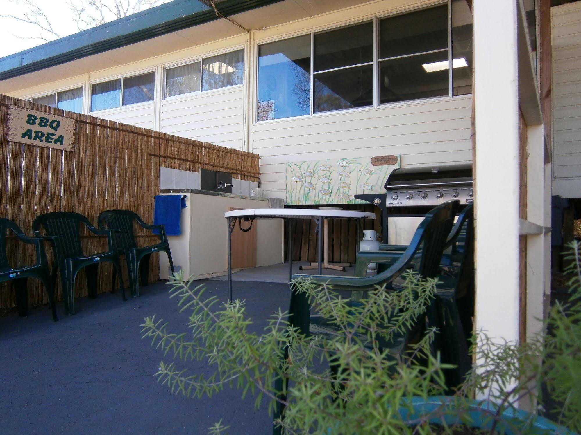 Kellys Motel Oakey Exterior photo